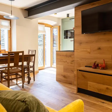 Maison Luboz - Apartment Courmayeur