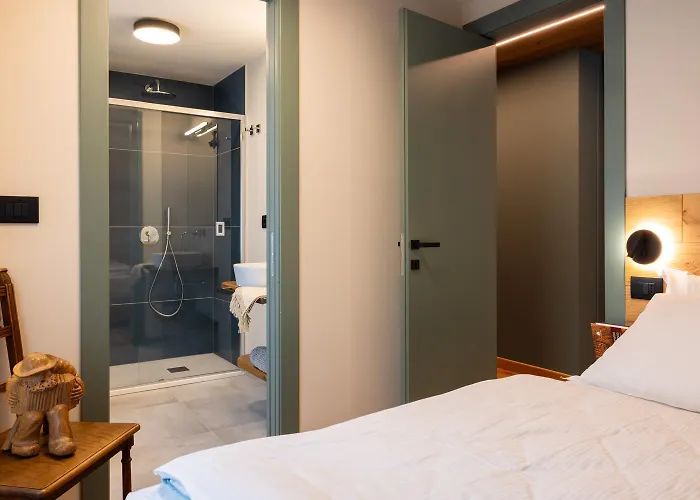 Appartement Maison Luboz - *